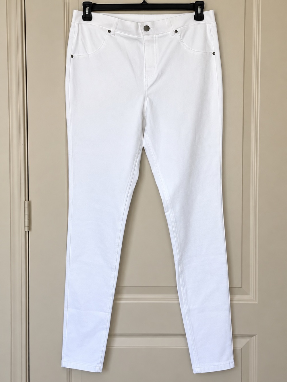 HUE White Stretch Skinny Pants Size Medium High Rise Pull-On Style